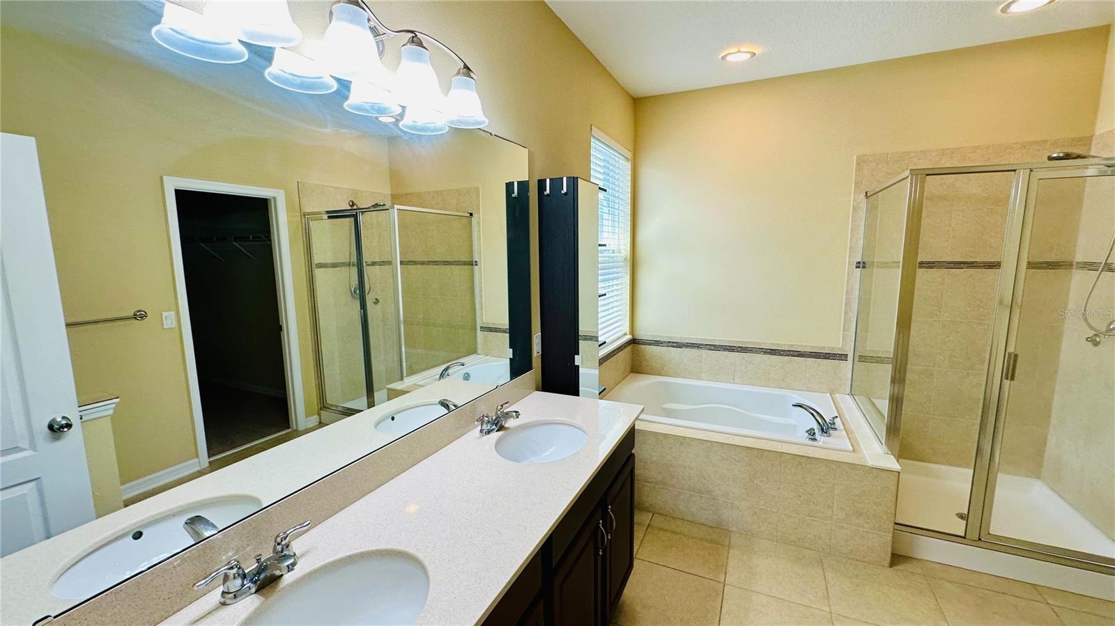 Image 10 of 13 For 2568 Isabela Terrace