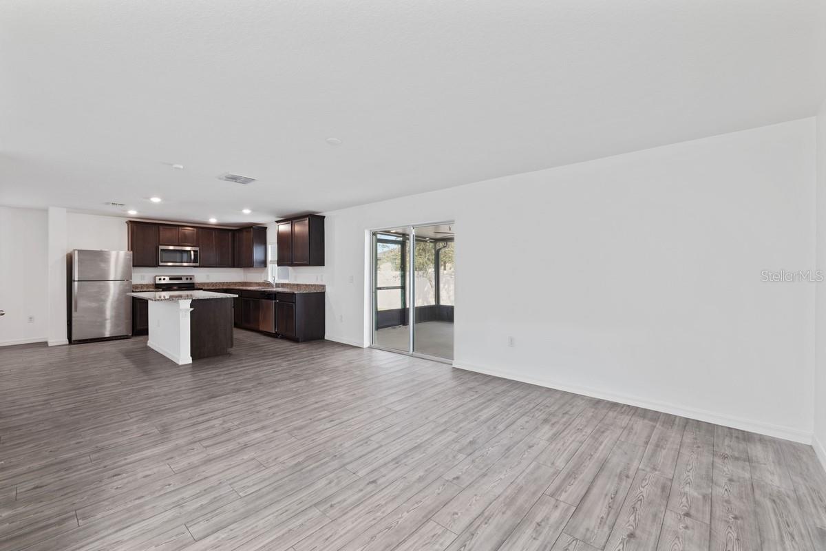 Image 4 of 24 For 1136 Sea Pines Court