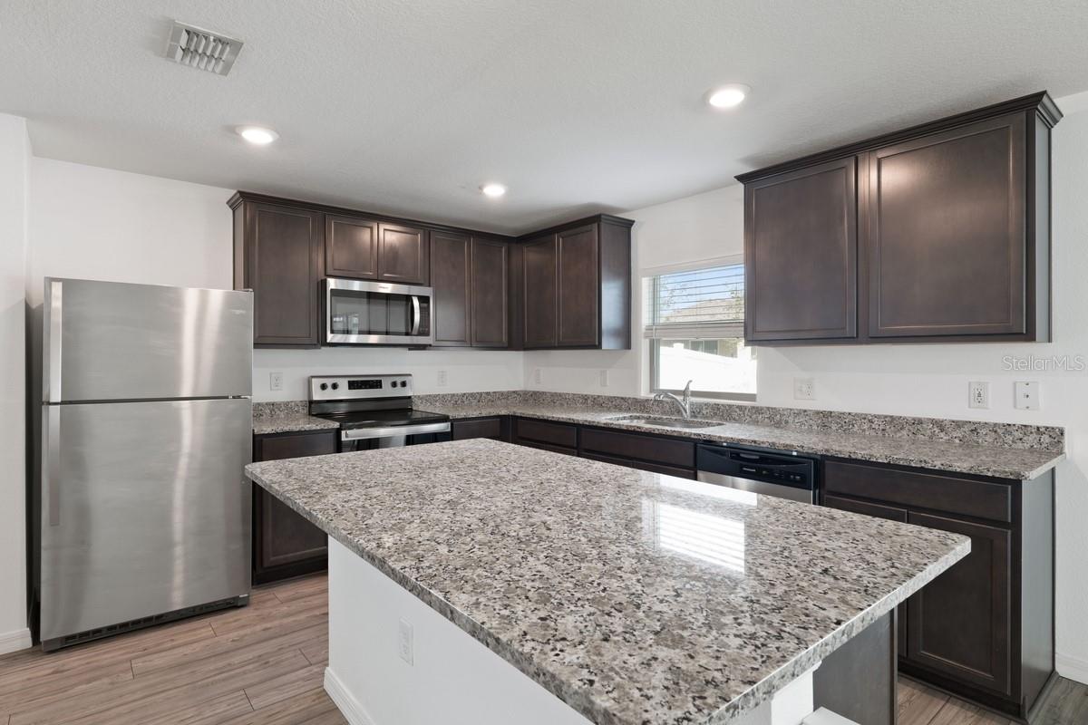 Image 6 of 24 For 1136 Sea Pines Court