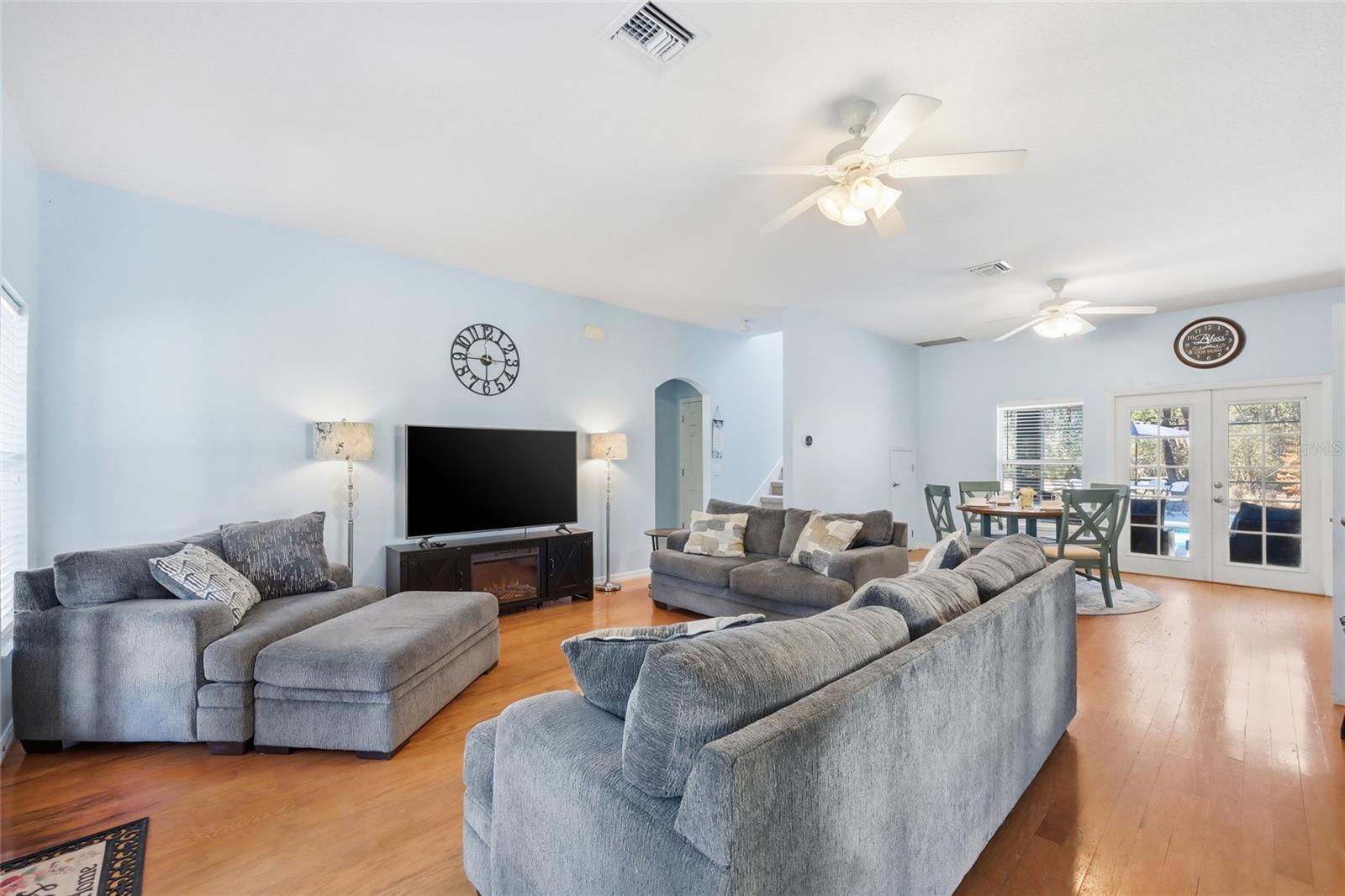 Image 16 of 31 For 26134 Leeward Street