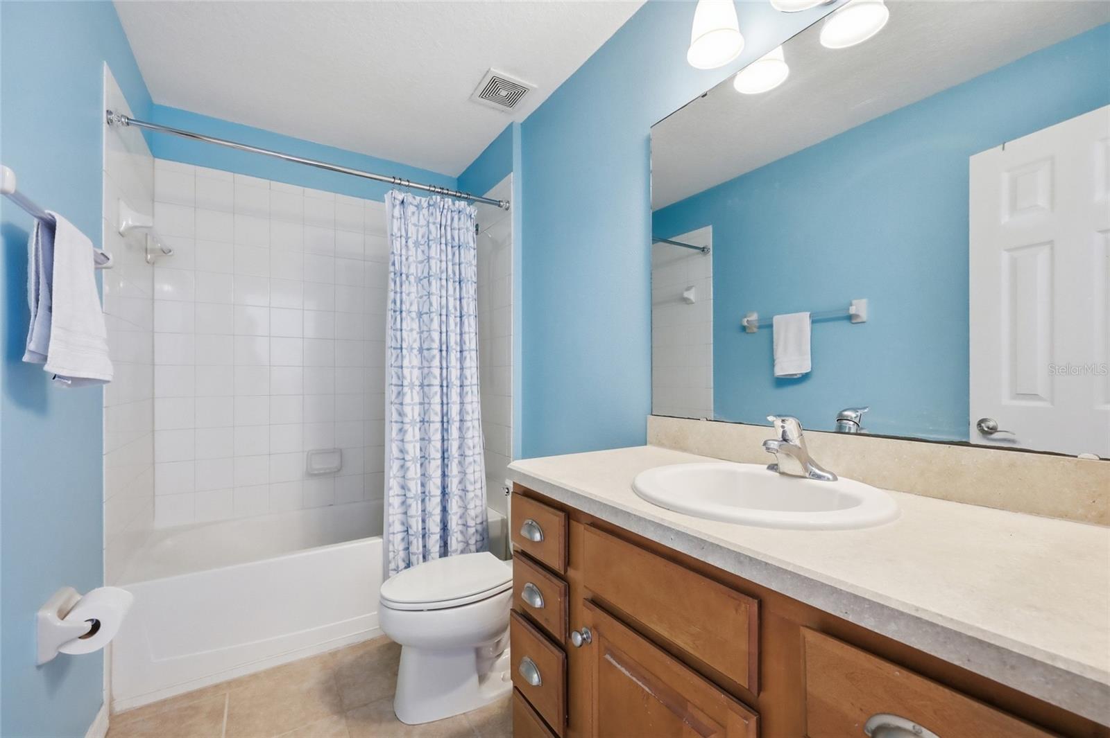 Image 20 of 31 For 26134 Leeward Street