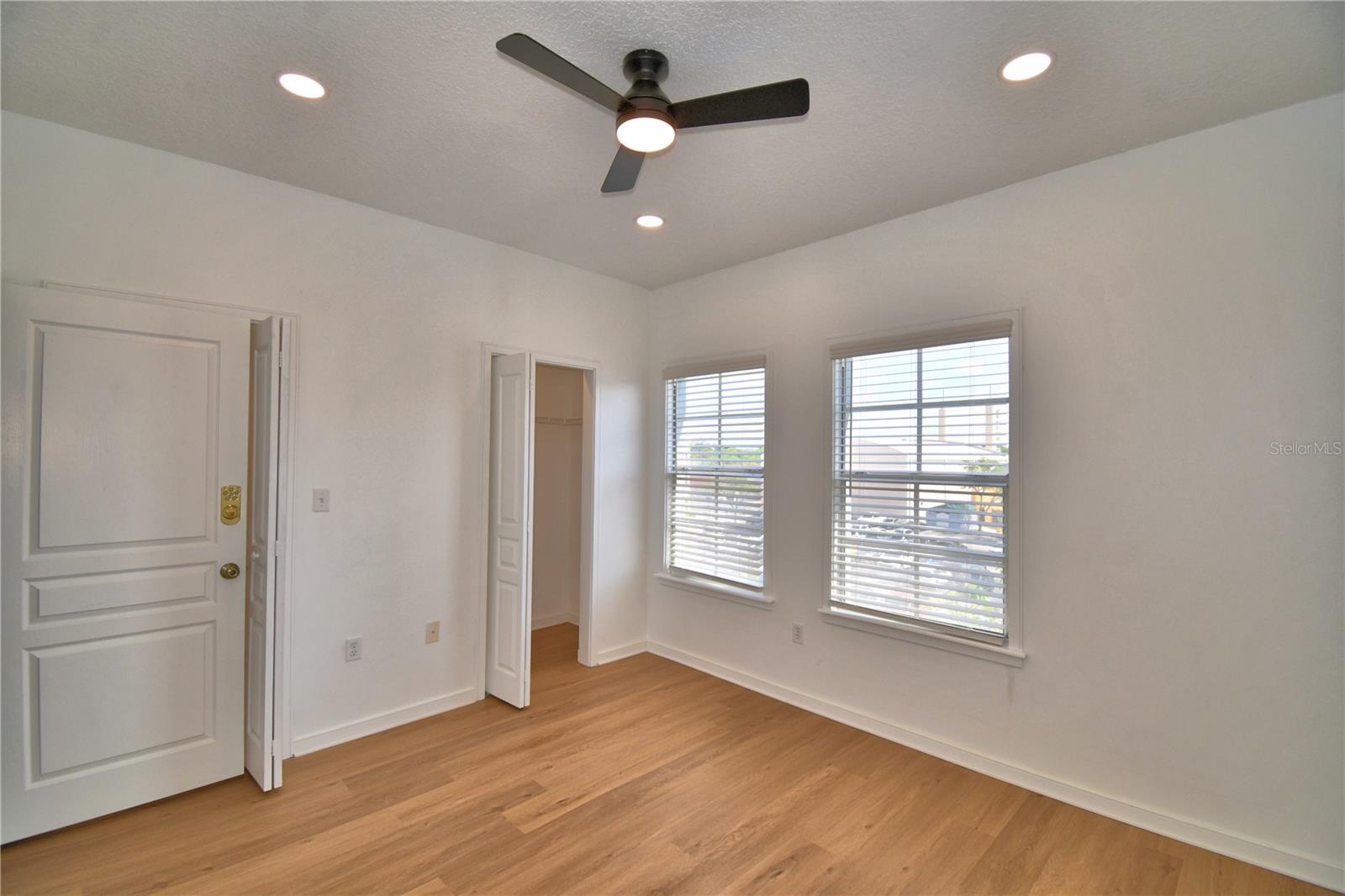 Image 21 of 53 For 660 Celebration Avenue 240