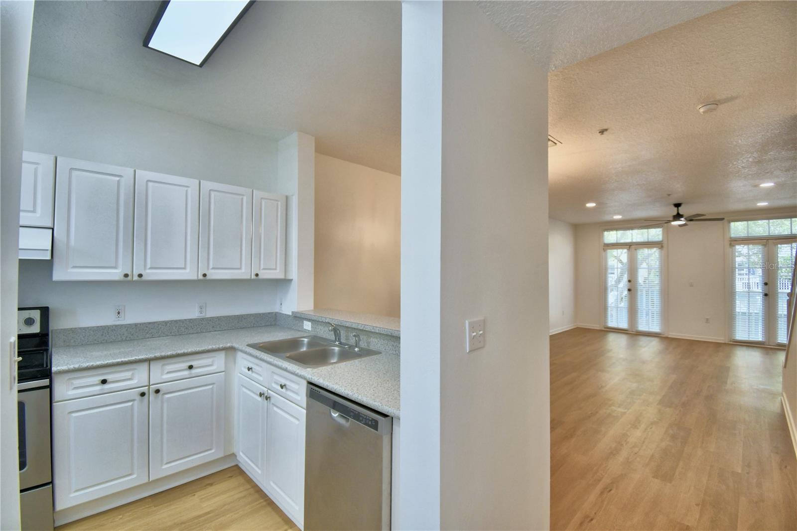 Image 7 of 53 For 660 Celebration Avenue 240