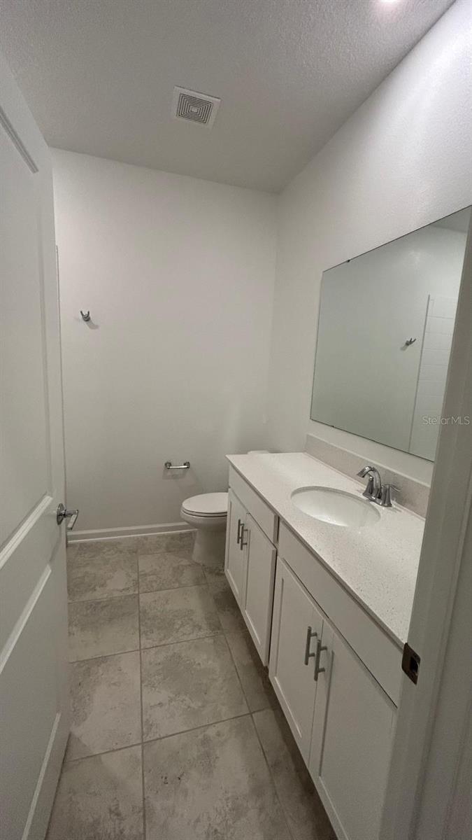 Image 24 of 27 For 913 Laurel View Way