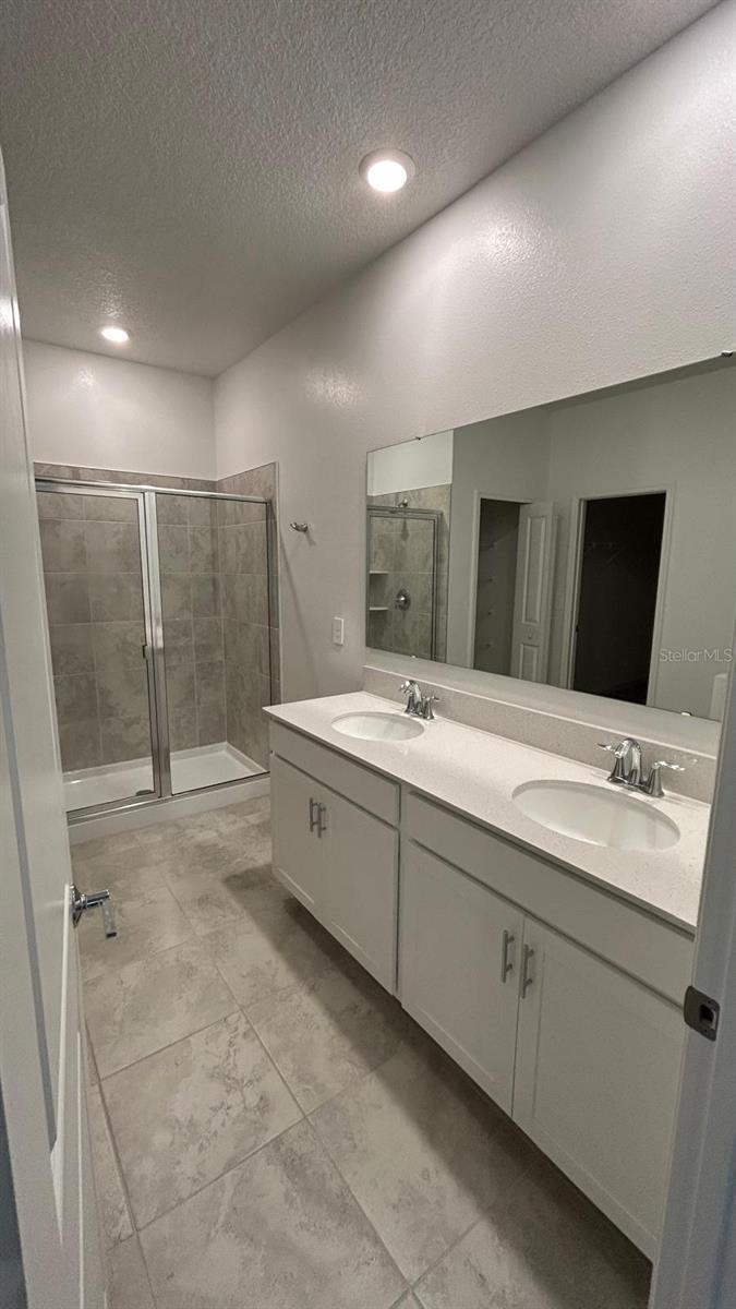 Image 8 of 27 For 913 Laurel View Way