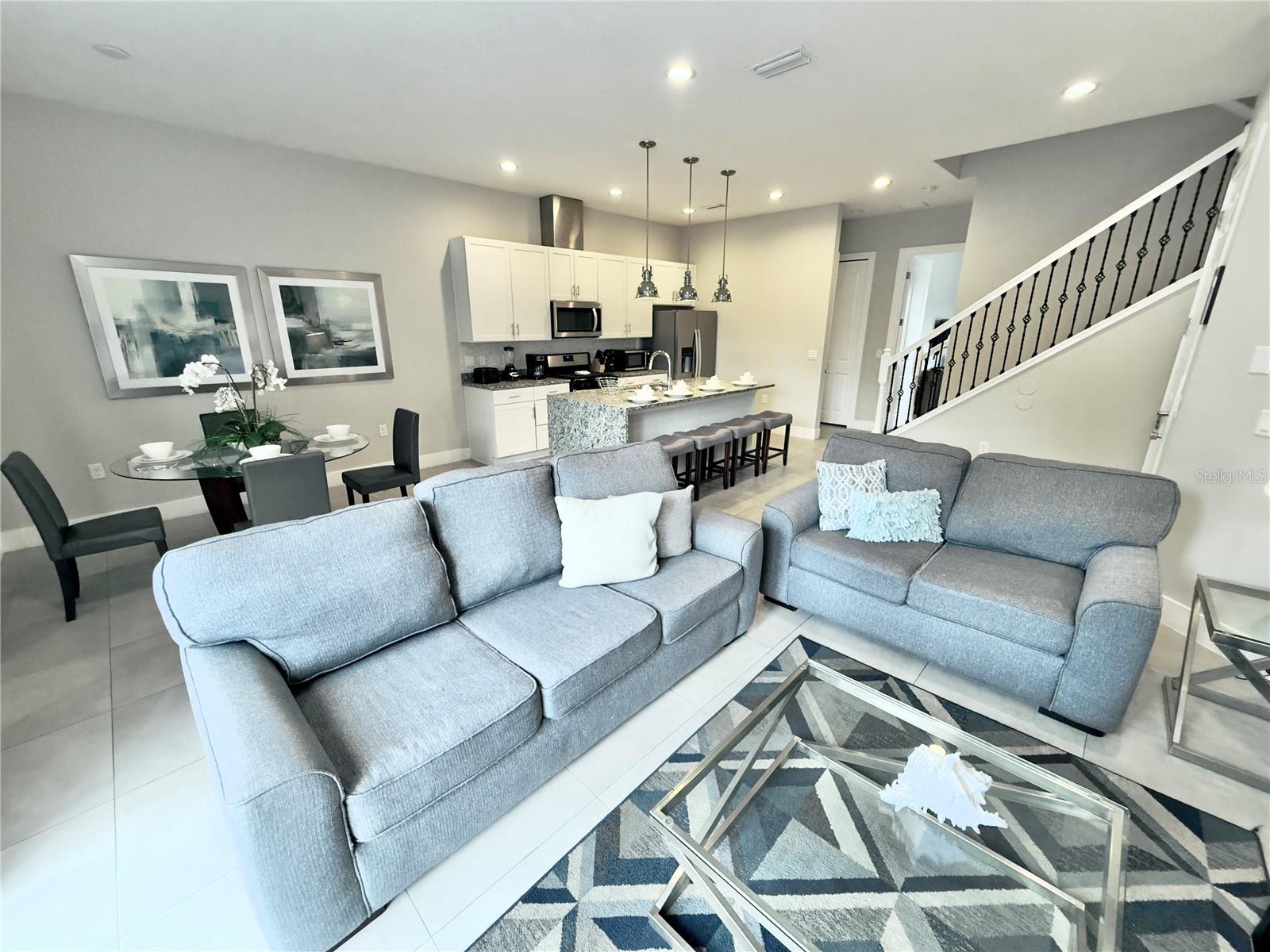 Image 14 of 47 For 7498 Sunville Avenue