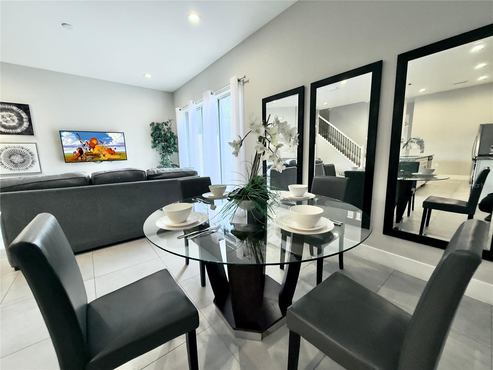 Image 16 of 47 For 7498 Sunville Avenue