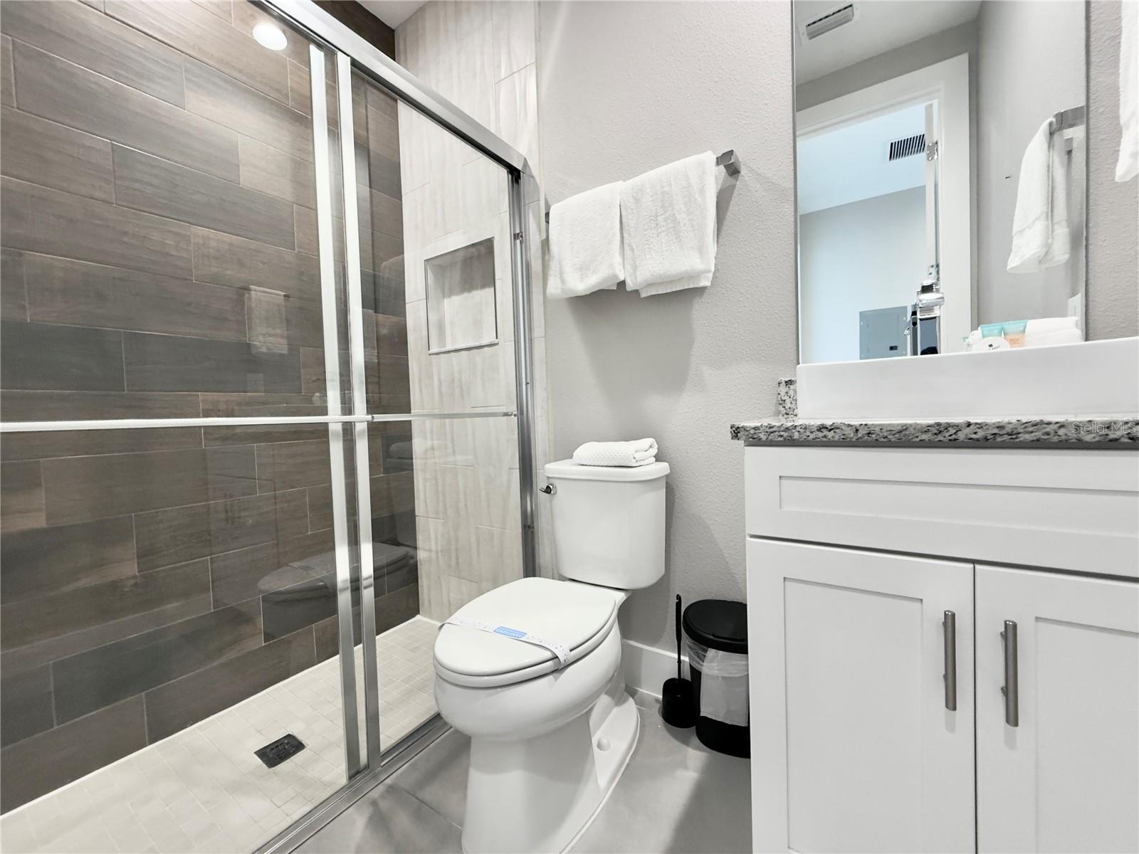 Image 27 of 47 For 7498 Sunville Avenue