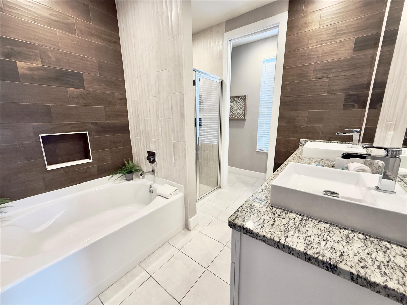 Image 30 of 47 For 7498 Sunville Avenue