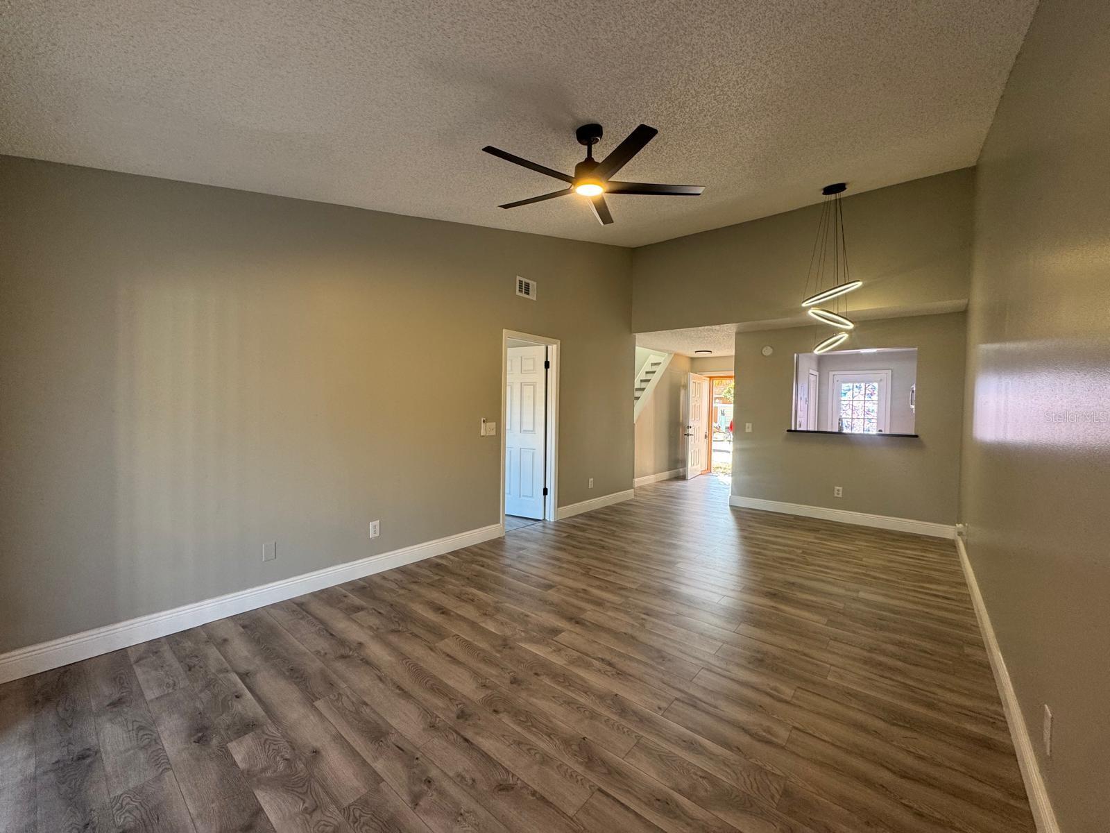 Image 12 of 33 For 65 Silver Falls Circle