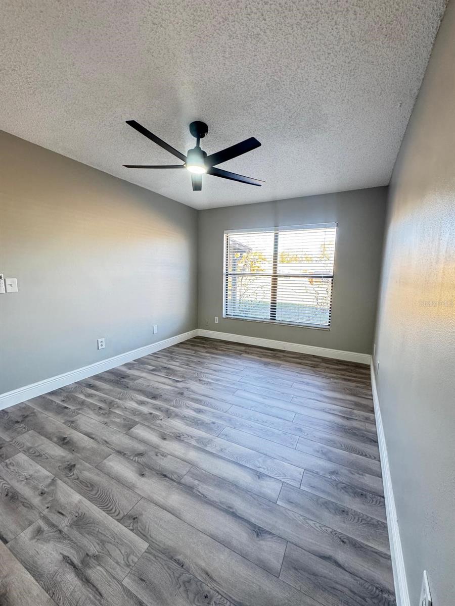 Image 17 of 33 For 65 Silver Falls Circle