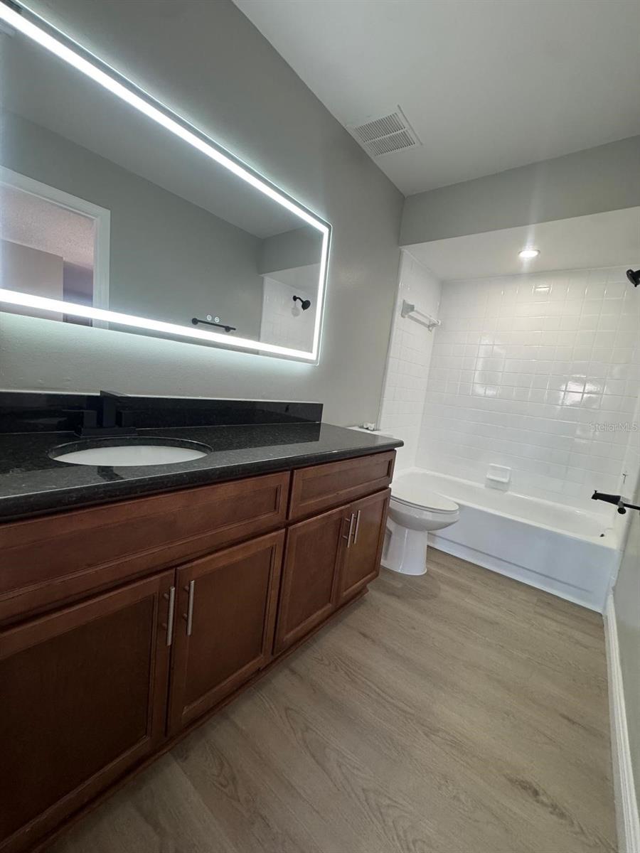 Image 20 of 33 For 65 Silver Falls Circle