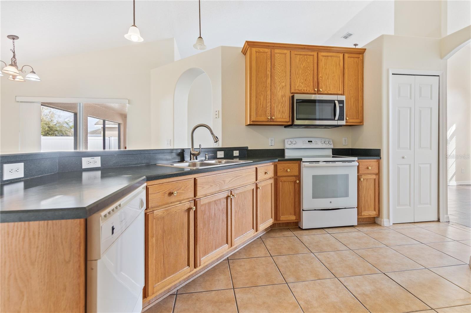 Image 18 of 72 For 4420 Winrun Court