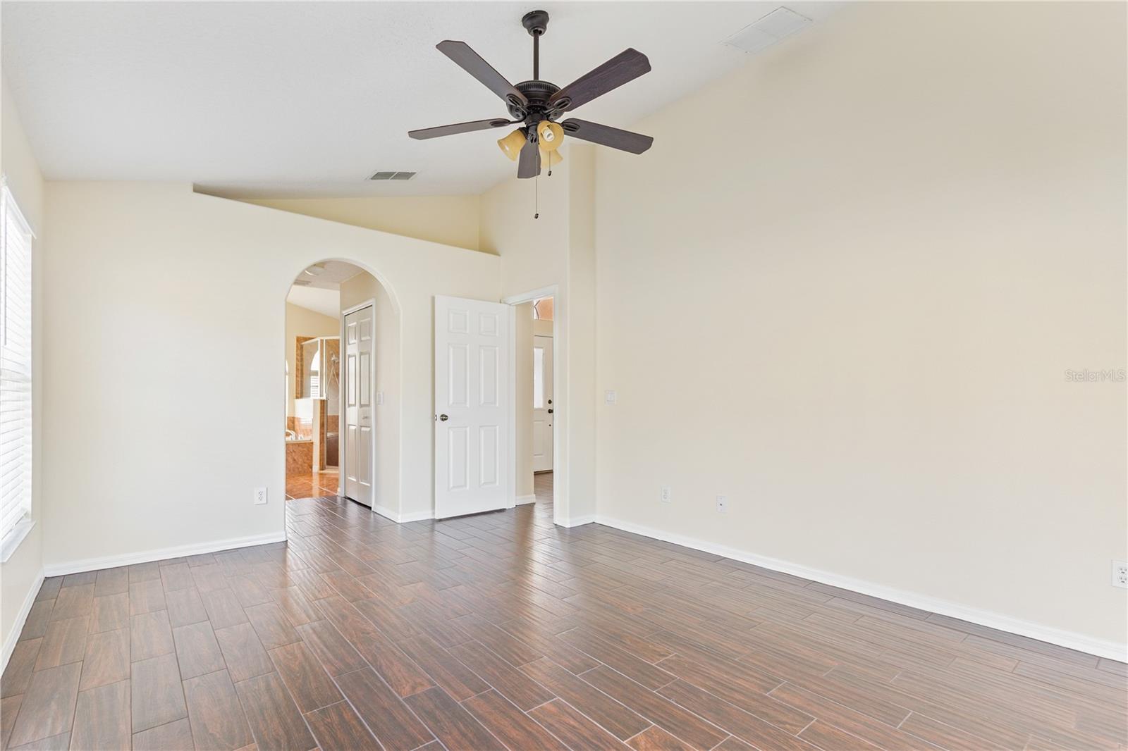 Image 8 of 72 For 4420 Winrun Court