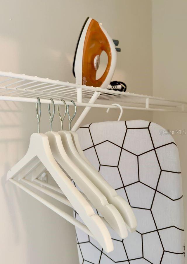 Image 6 of 6 For 10512 Montpelier Circle