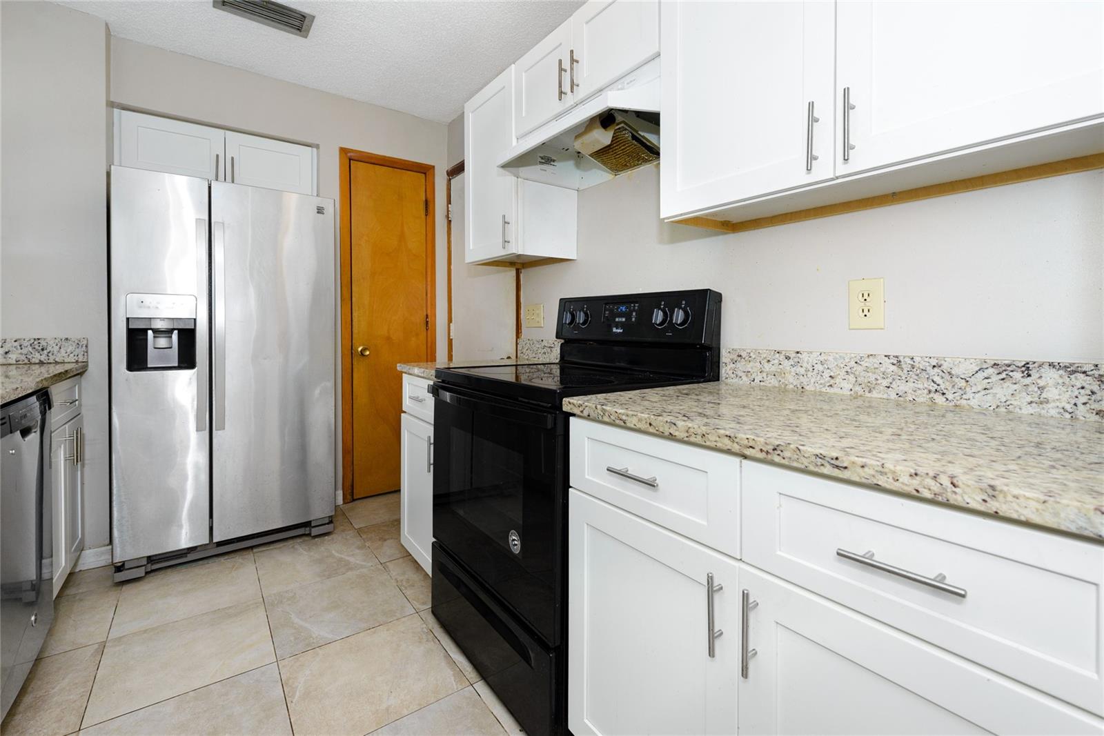 Image 15 of 26 For 1023 Spring Meadow Drive 1023