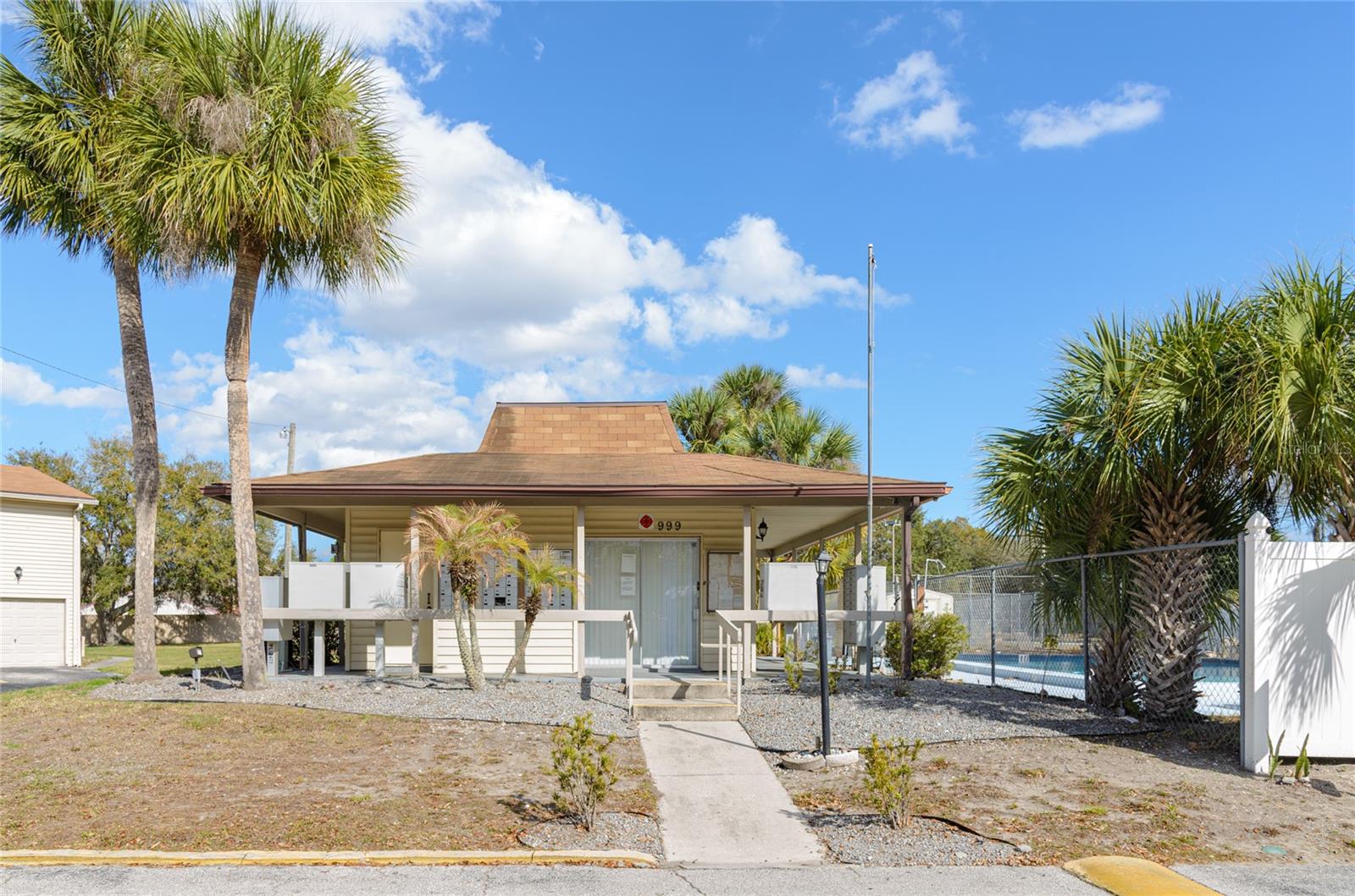 Image 23 of 26 For 1023 Spring Meadow Drive 1023