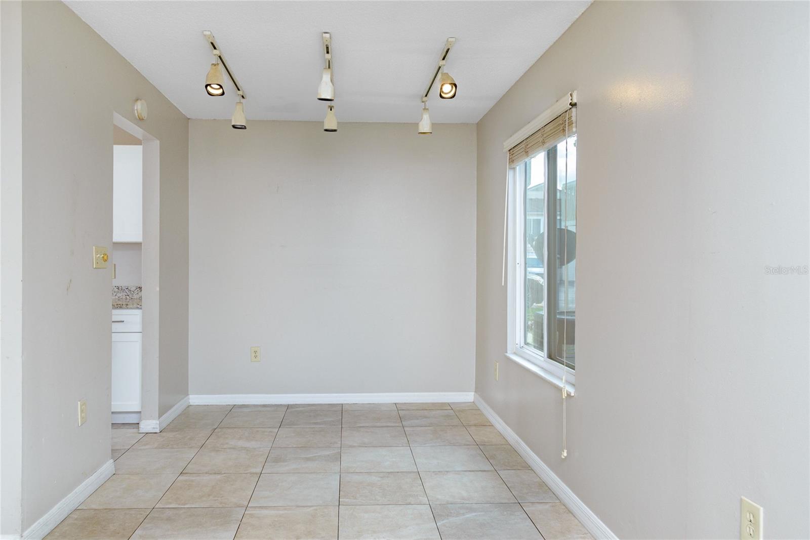 Image 9 of 26 For 1023 Spring Meadow Drive 1023