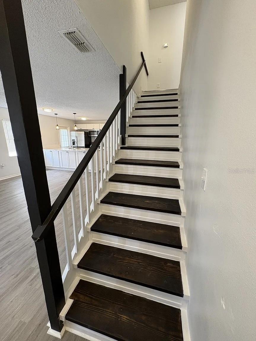 Image 9 of 15 For 204 Mary Catherine Court