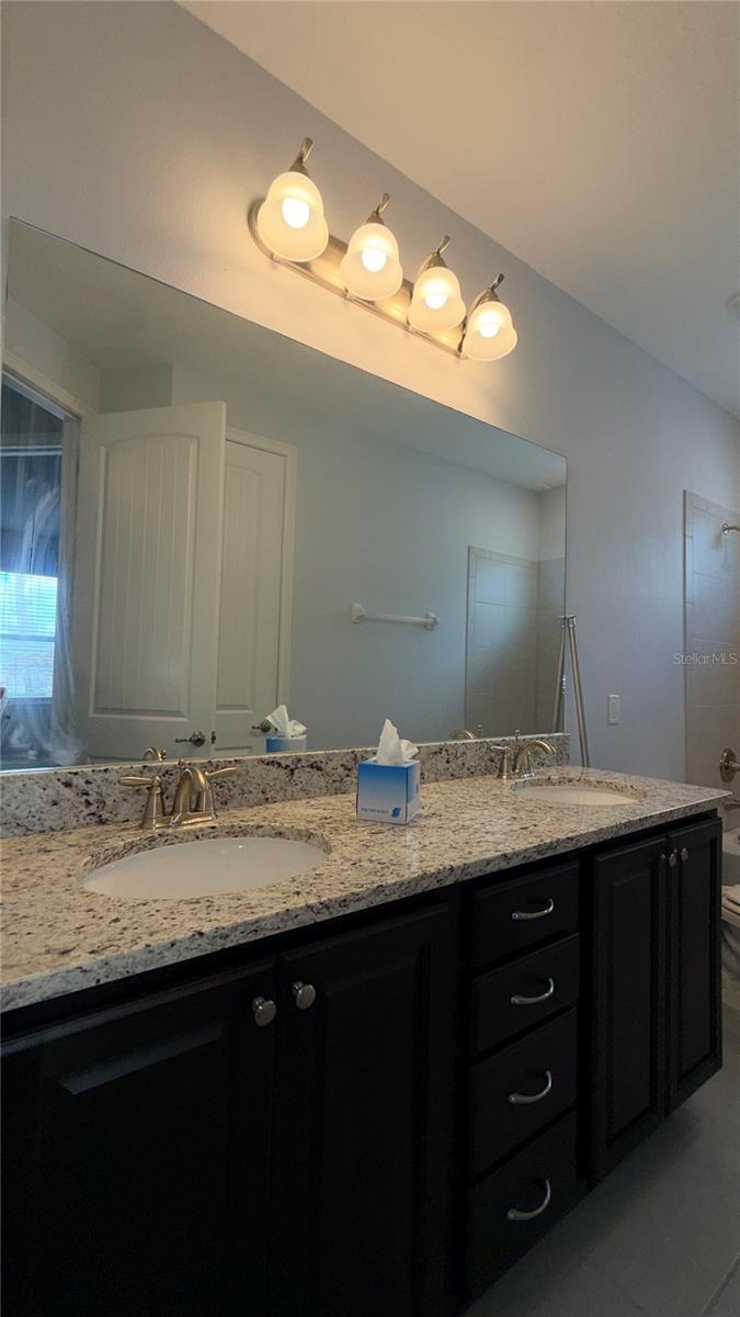 Image 28 of 44 For 257 Southfield Street