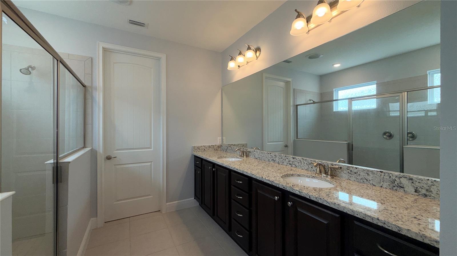 Image 31 of 44 For 257 Southfield Street