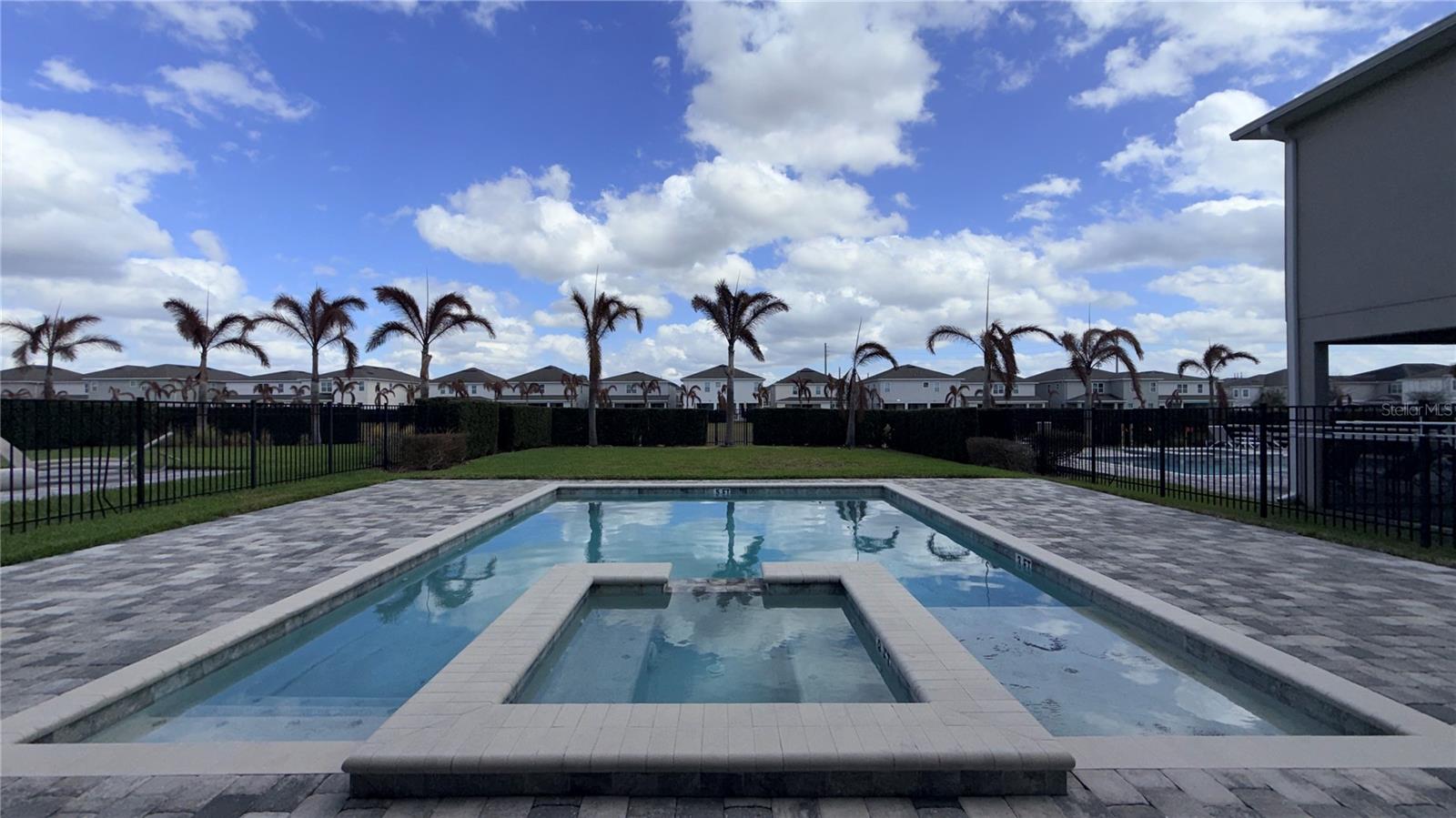 Image 42 of 44 For 257 Southfield Street