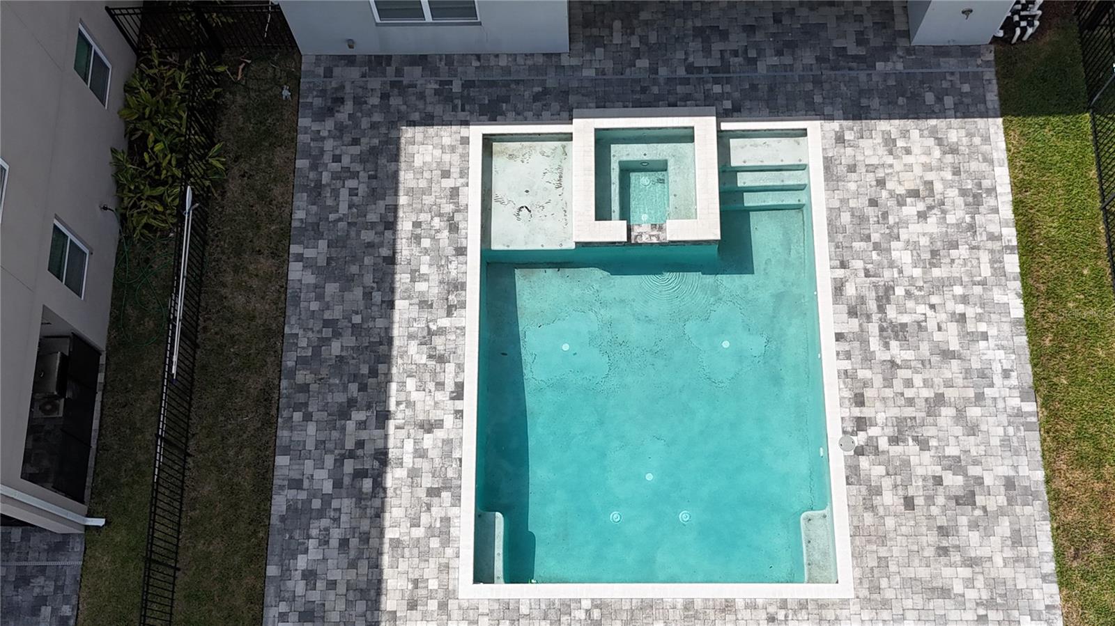 Image 44 of 44 For 257 Southfield Street