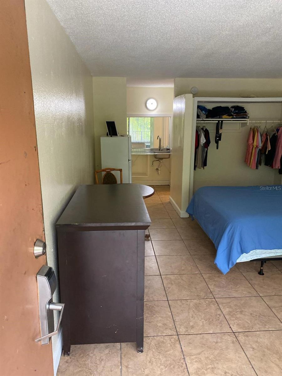 Image 5 of 7 For 7900 Orange Blossom Trail 2123