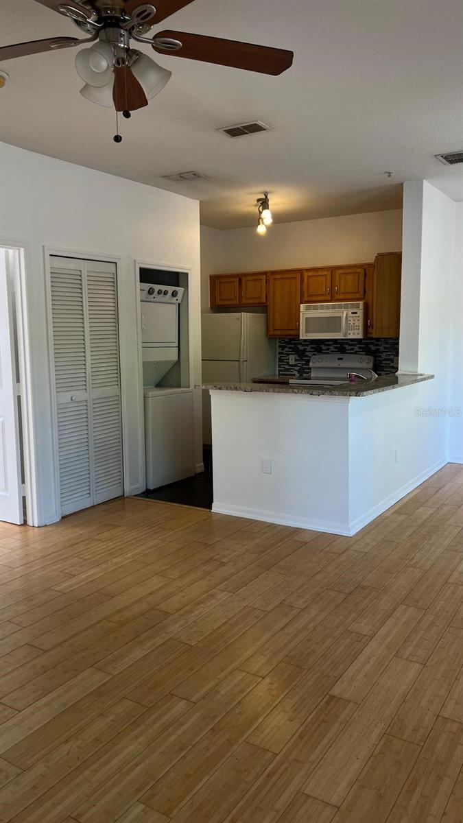 Image 7 of 15 For 6013 Westgate Drive 2421