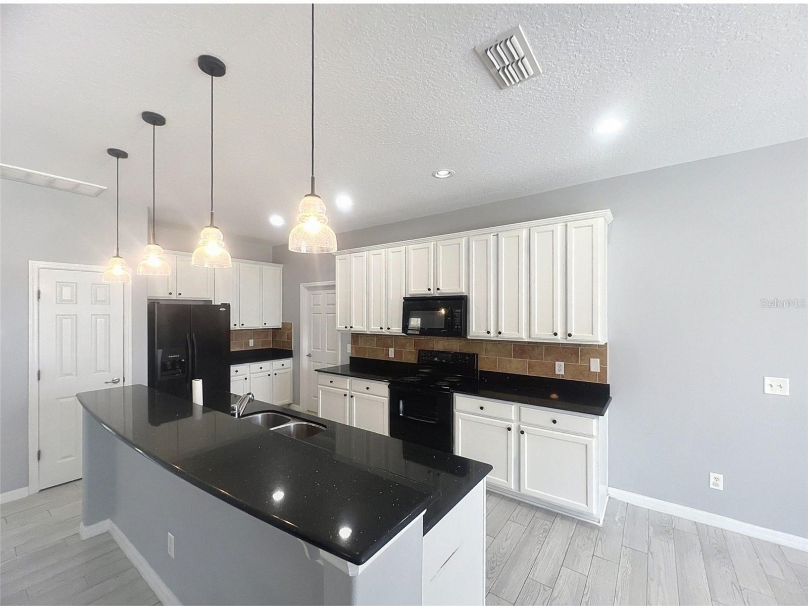 Image 15 of 21 For 1476 Lexington Ave