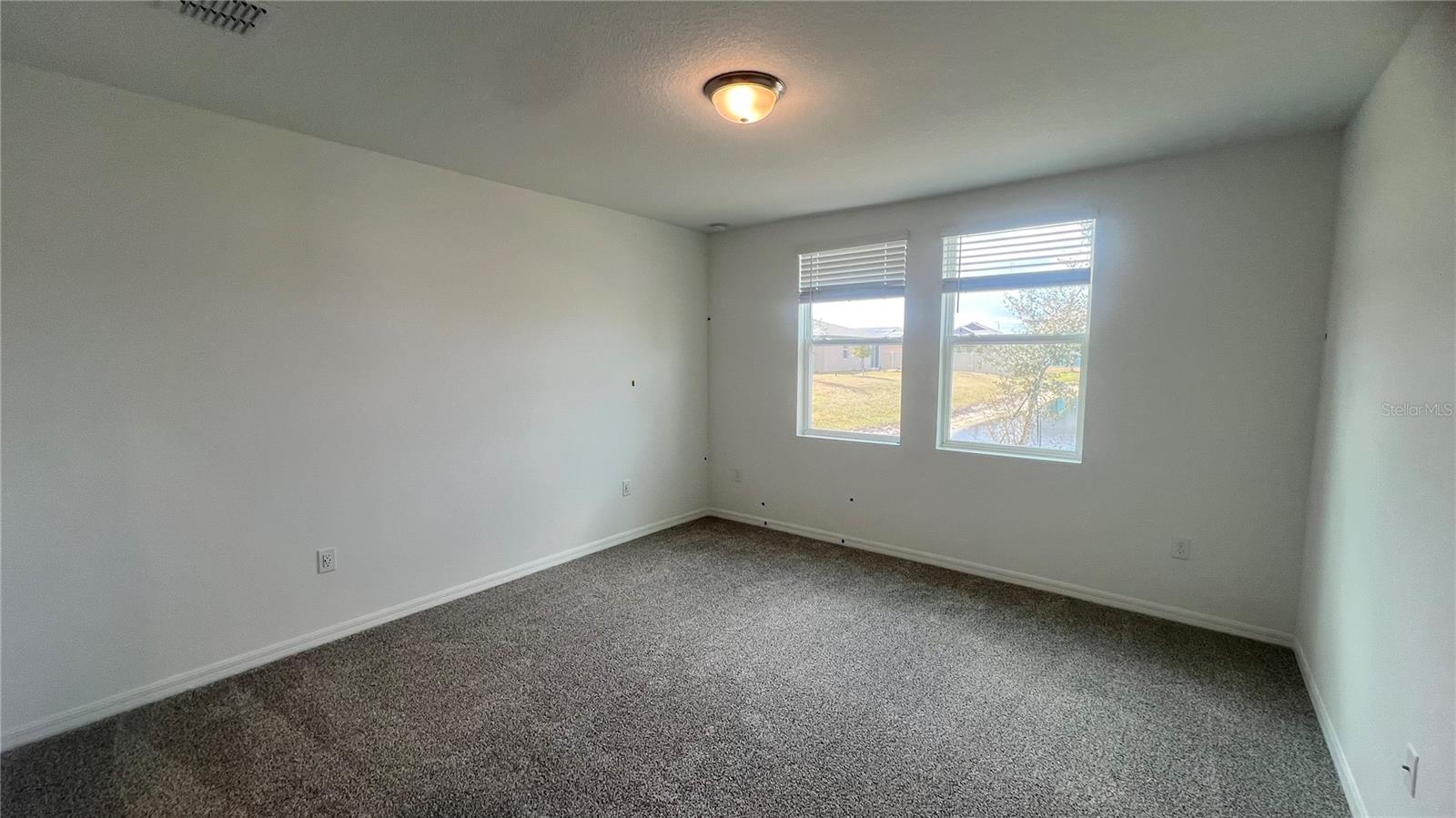 Image 14 of 39 For 3185 Viceroy Court