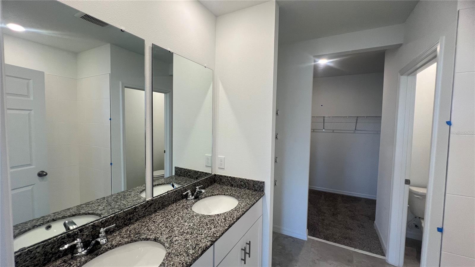 Image 15 of 39 For 3185 Viceroy Court