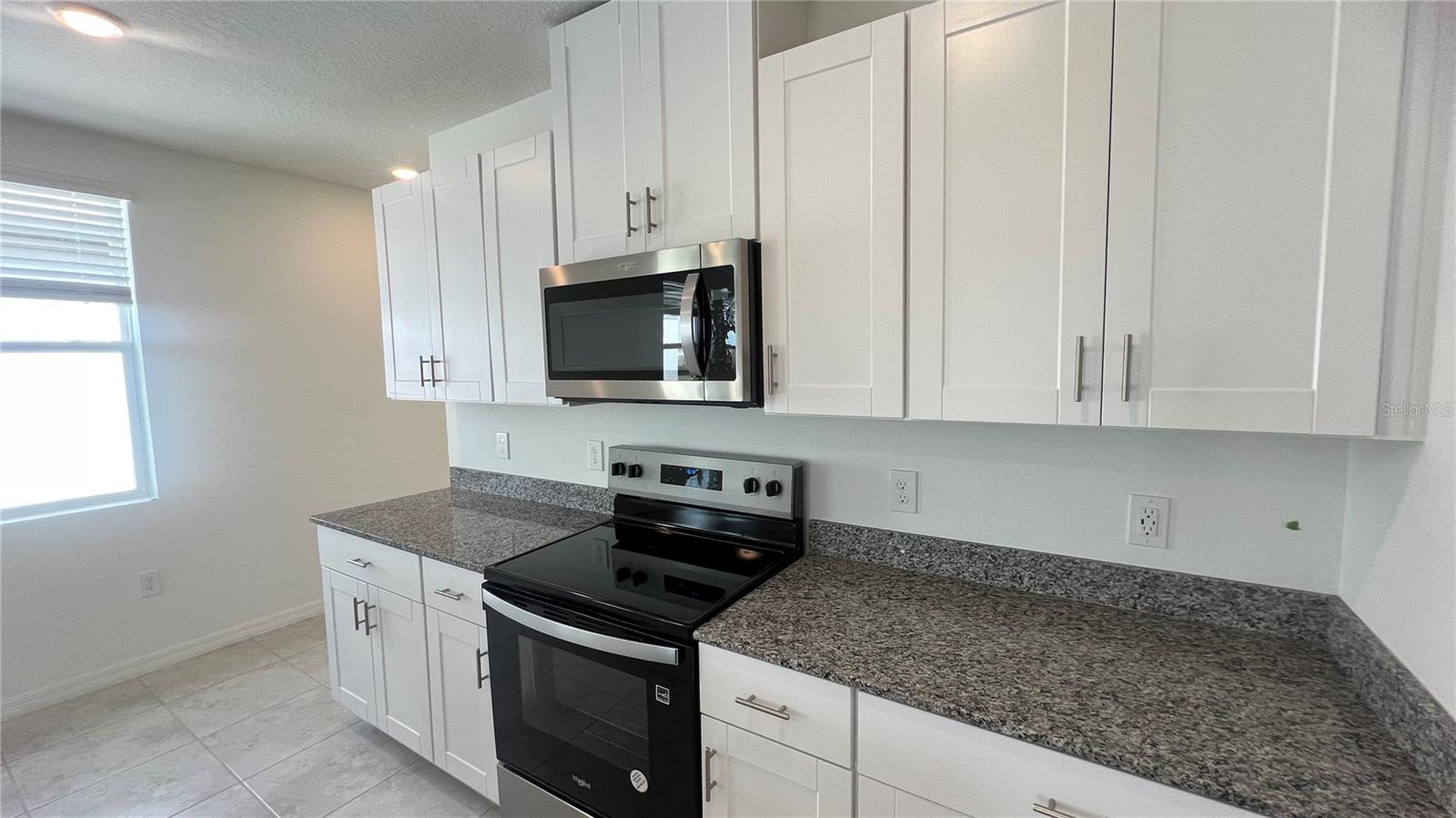 Image 21 of 39 For 3185 Viceroy Court