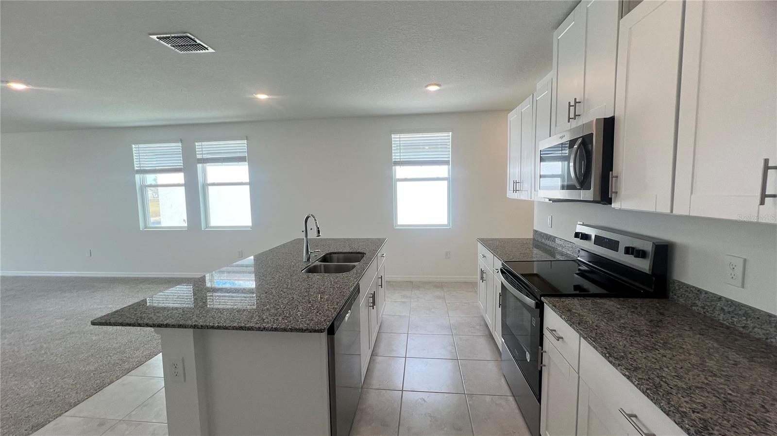 Image 22 of 39 For 3185 Viceroy Court