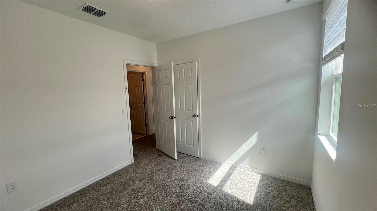 Image 26 of 39 For 3185 Viceroy Court