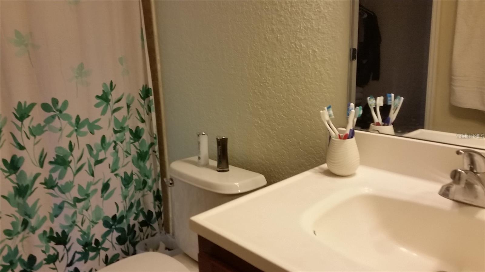 Image 4 of 15 For 1920 Conway Road 6