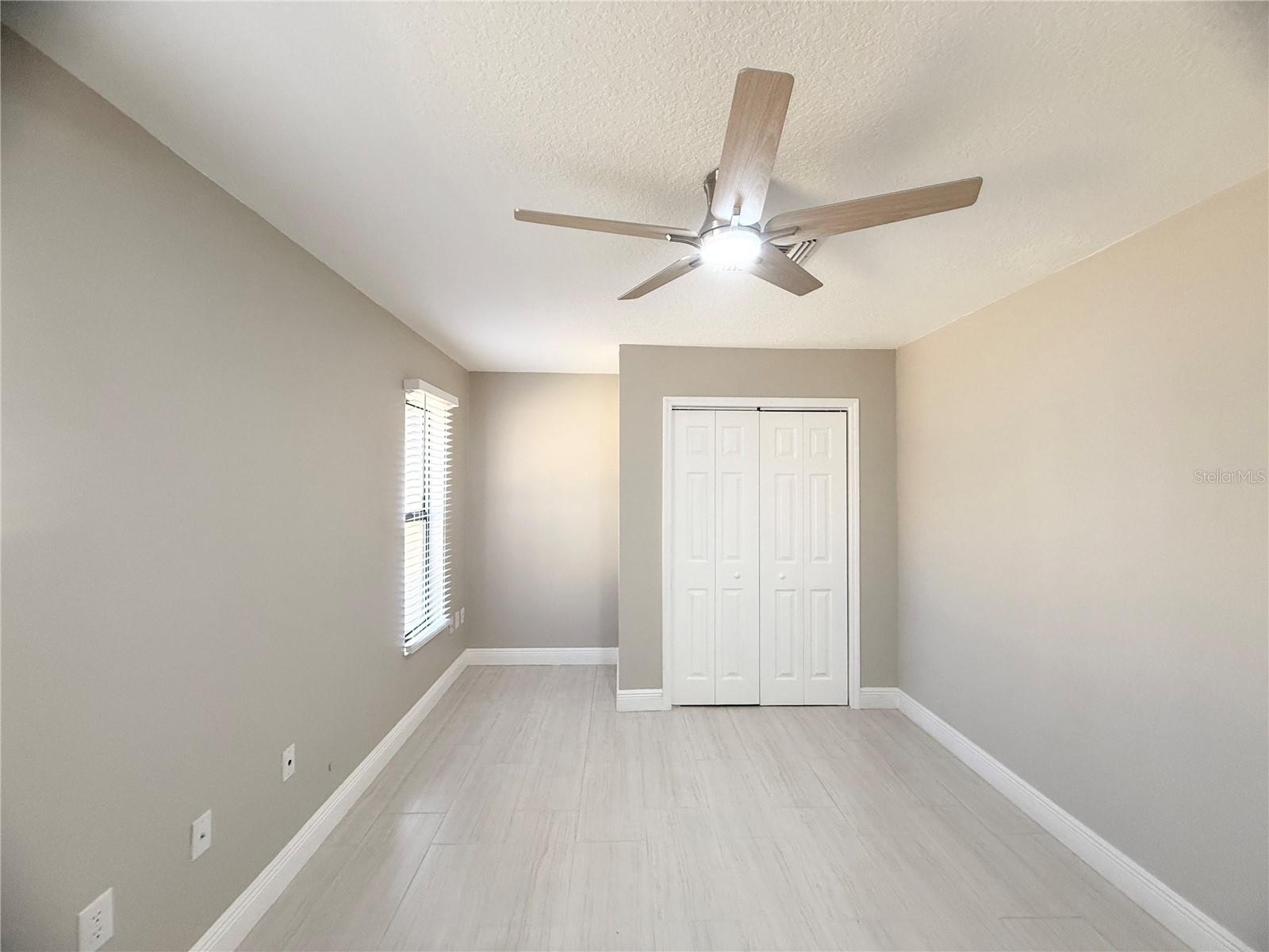 Listing photo id 27 for 4548 Yorkshire Lane