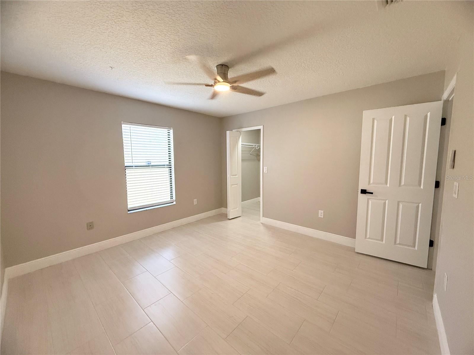 Listing photo id 39 for 4548 Yorkshire Lane