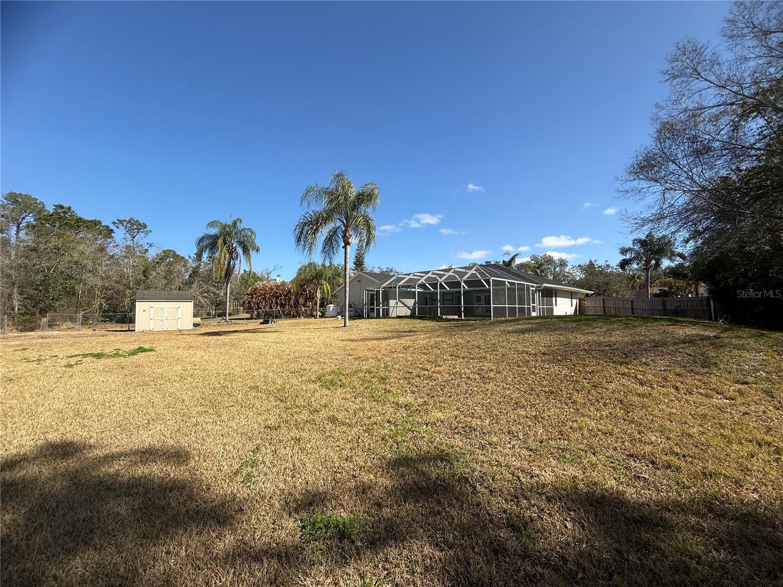 Listing photo id 54 for 4548 Yorkshire Lane