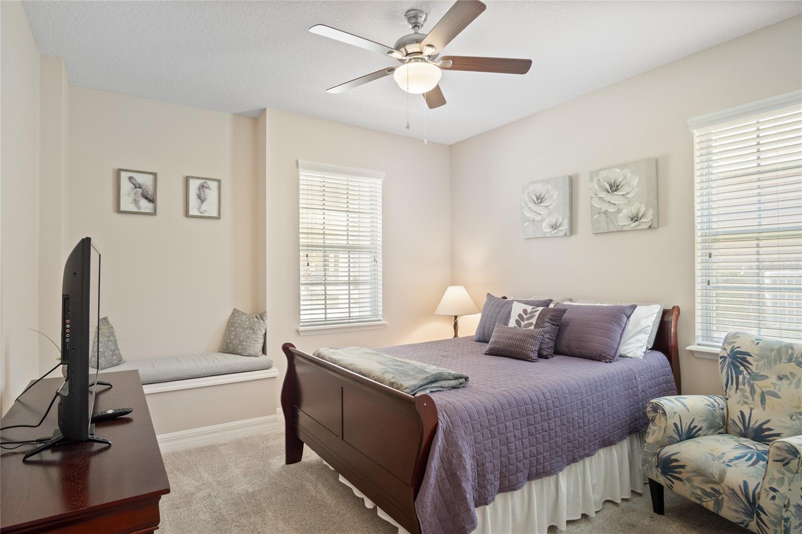 Image 15 of 66 For 389 Silver Maple Road