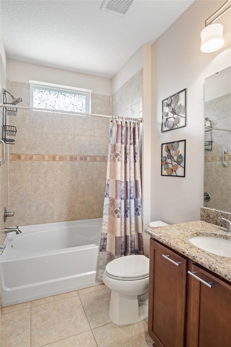 Image 18 of 66 For 389 Silver Maple Road