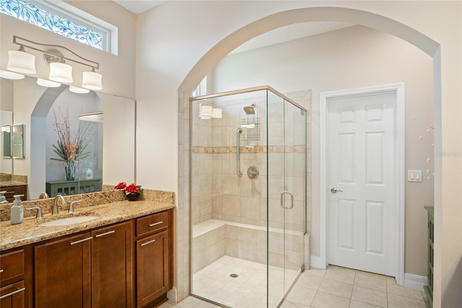 Image 26 of 66 For 389 Silver Maple Road