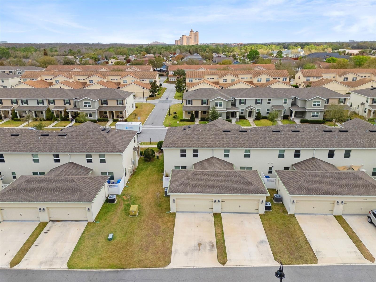 Image 33 of 37 For 3105 Aqua Virgo Loop