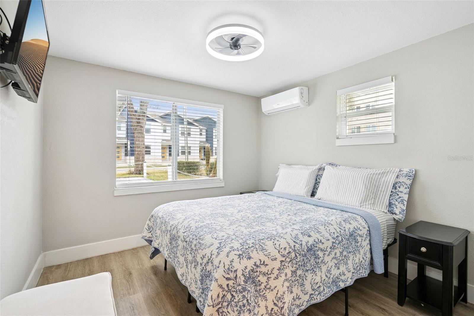 Image 15 of 33 For 233 E Church Ave