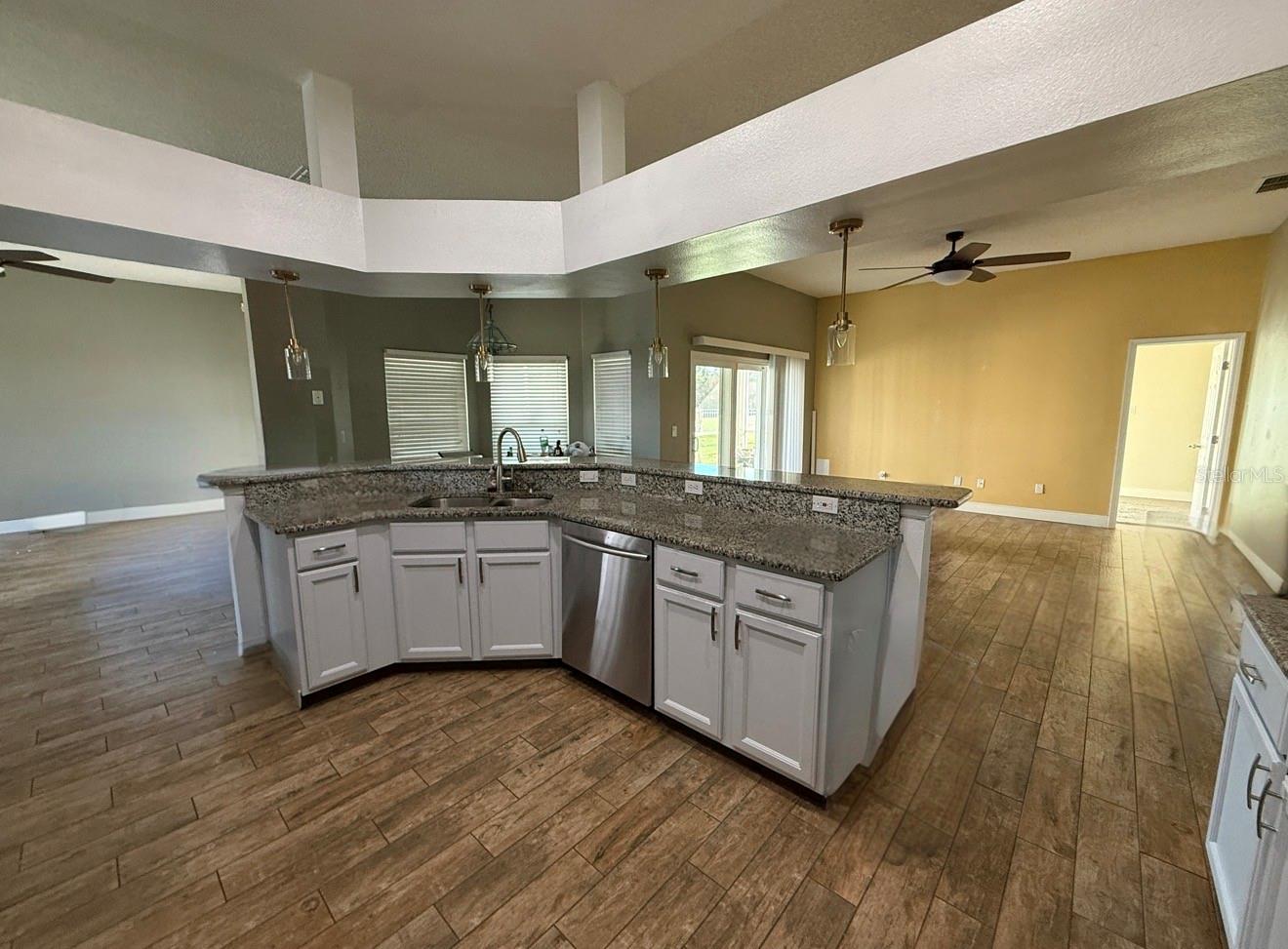 Image 10 of 60 For 231 Strathmore Circle