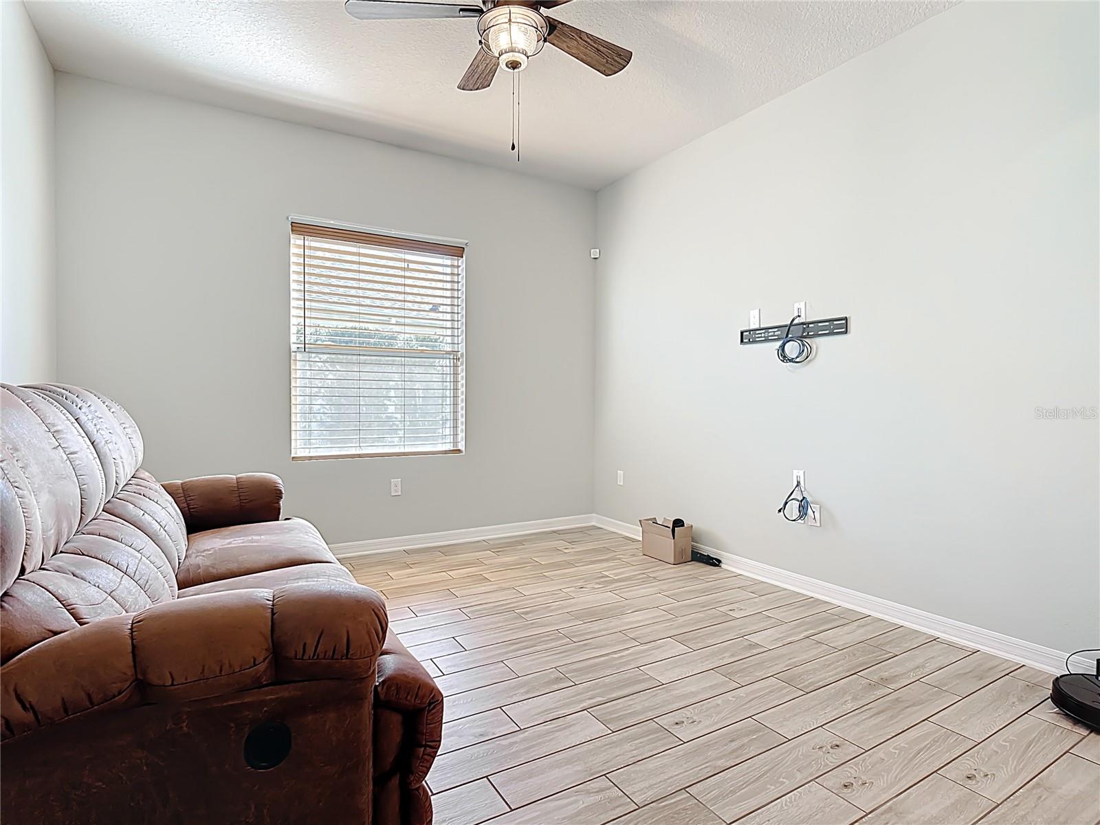 Image 16 of 41 For 17804 Passionflower Circle