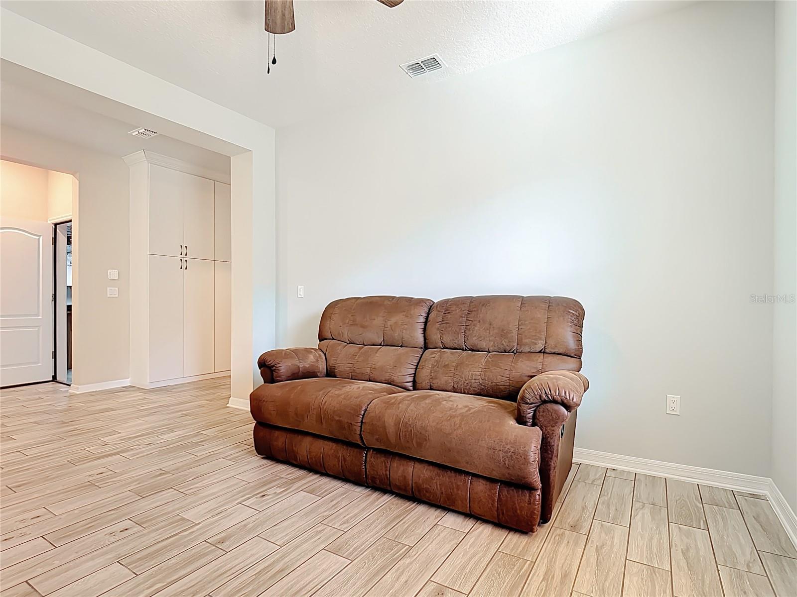 Image 18 of 41 For 17804 Passionflower Circle