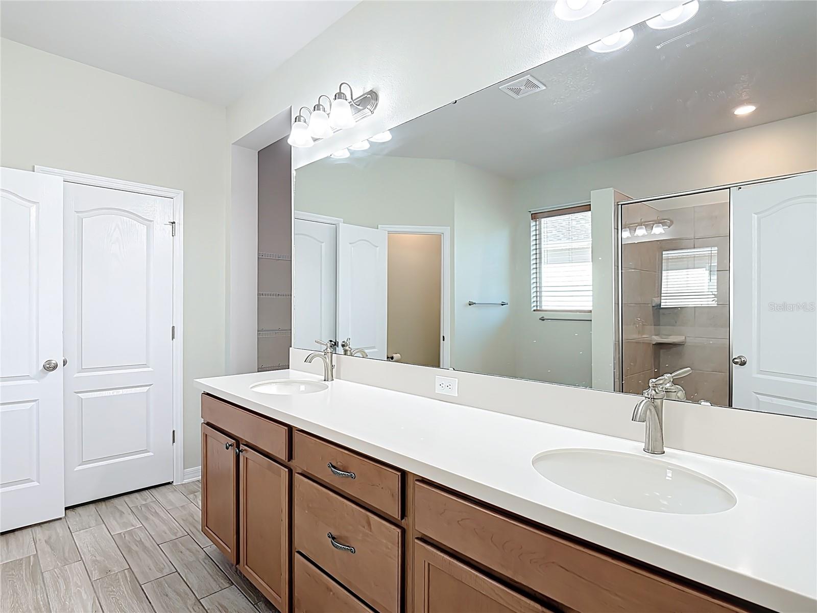 Image 29 of 41 For 17804 Passionflower Circle