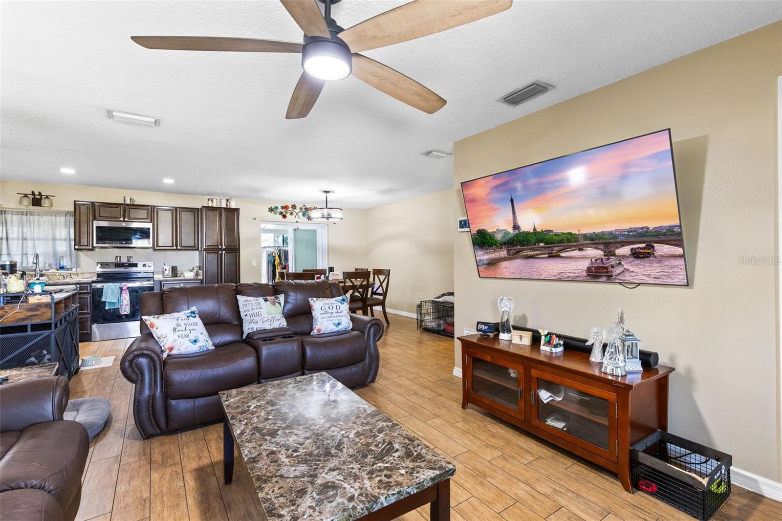 Image 10 of 24 For 1720 Acres Drive