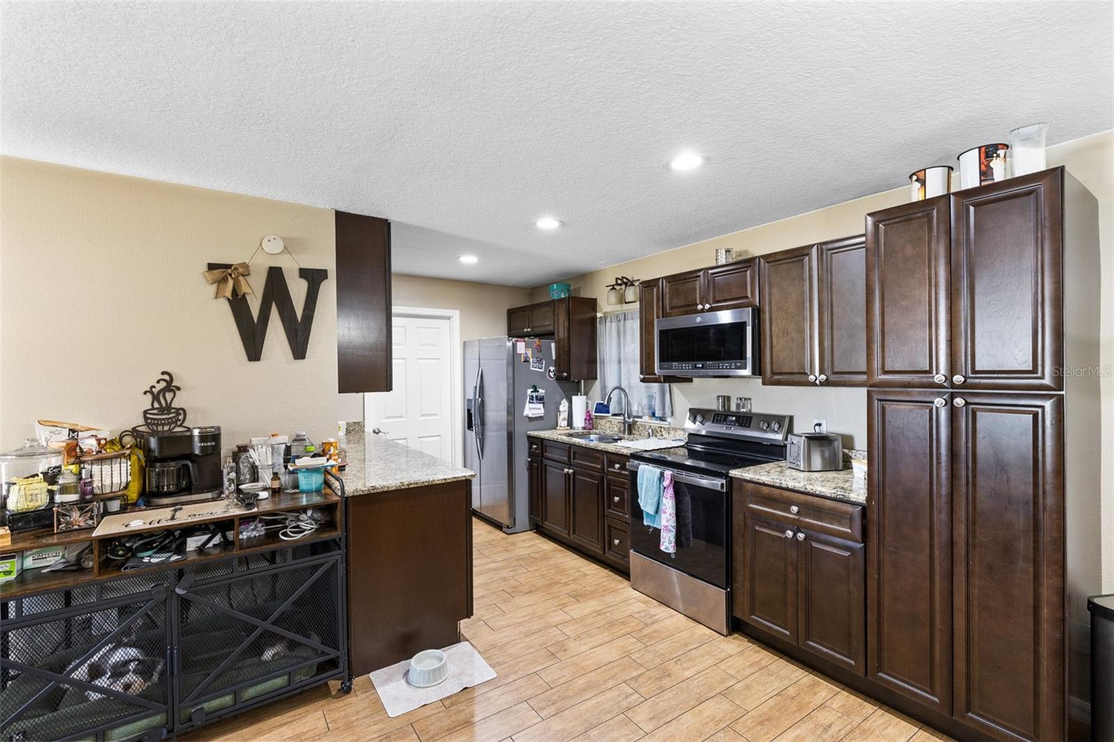 Image 14 of 24 For 1720 Acres Drive